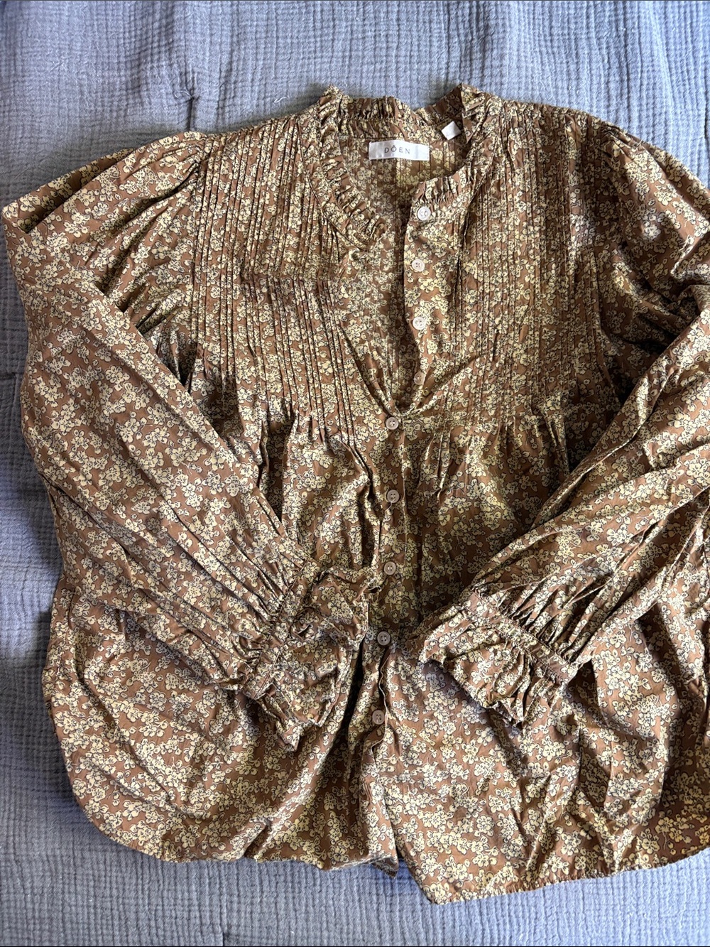 Doen Brown Floral Pintuck Ruffle Blouse - Picture 3 of 7